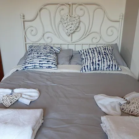 Spazioso Con Terrazza A Due Passi Dal Centro Holiday home