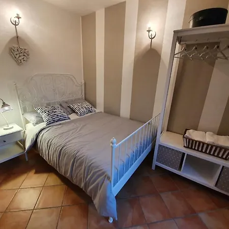 בית נופש Spazioso Con Terrazza A Due Passi Dal Centro *