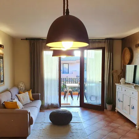 Spazioso Con Terrazza A Due Passi Dal Centro בית נופש